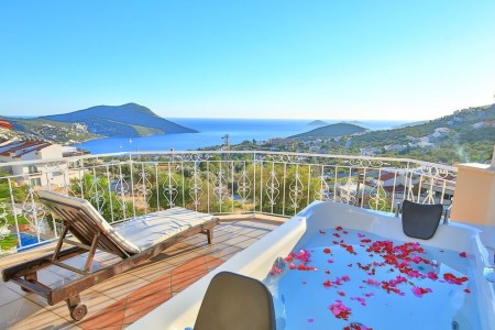 VİLLA MARE MONTE