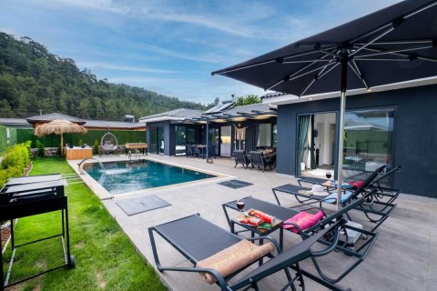 Villa Kayra House
