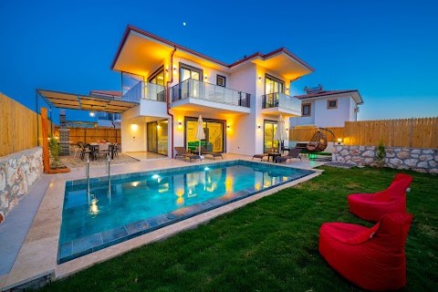 Villa Blue Moon
