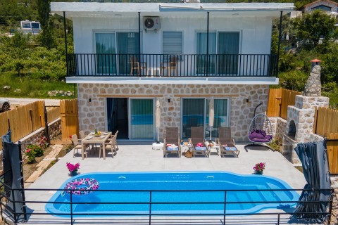 Villa Petek 2